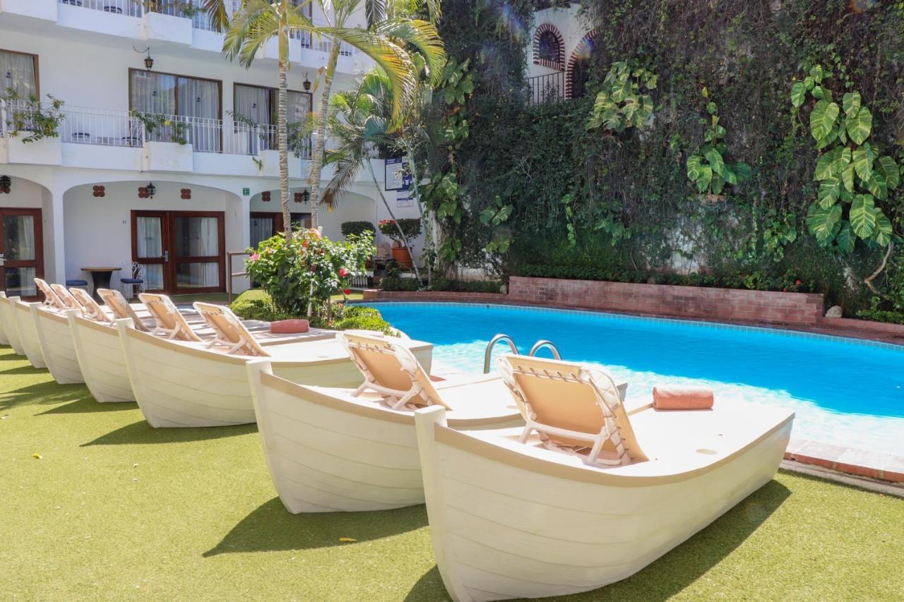 Los Arcos Suites Puerto Vallarta Exterior photo