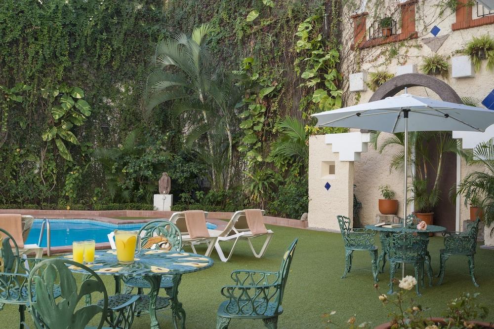 Los Arcos Suites Puerto Vallarta Exterior photo